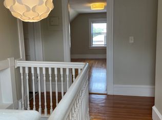 279 Nesmith St APT 5, Lowell, MA 01852