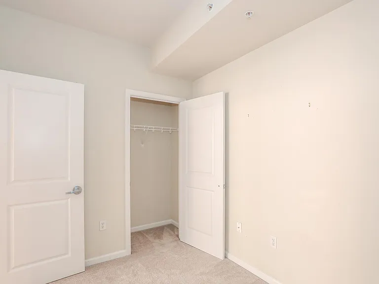 715 6th St NW #601 — Photo 13