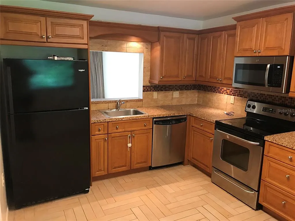 Building Photo - 452 Palm Tree Dr #452