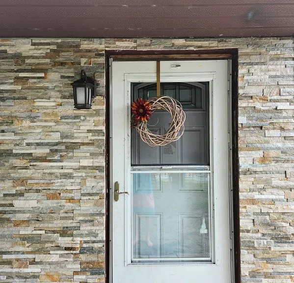 402 Edwin St — Photo 6