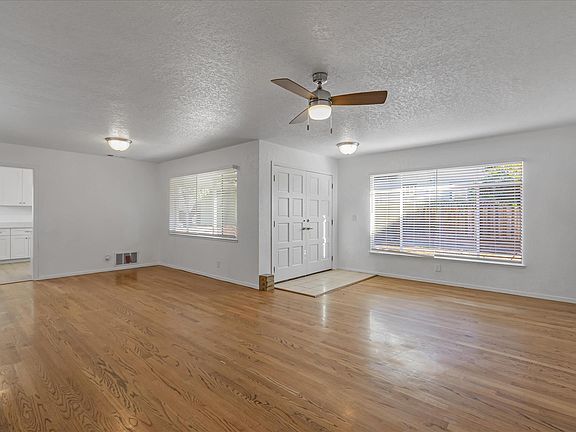 4th image of 1878 Cabana Dr