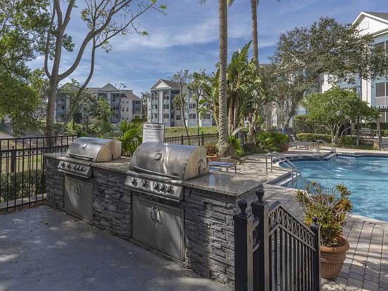 Estates at Park Avenue — Photo 24
