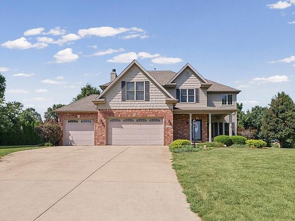 2nd image of 30 Long Grove Dr