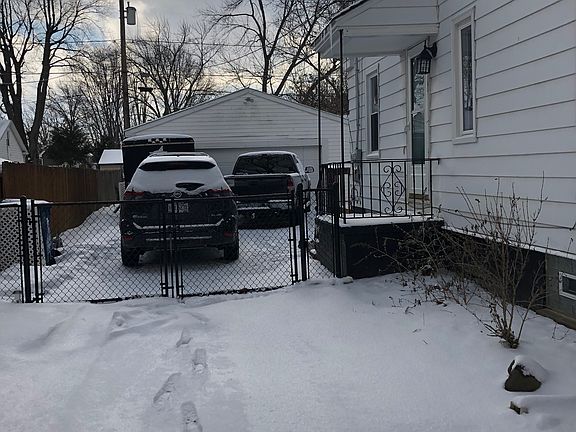 2nd image of 41737 Emerson Ct