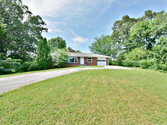 2nd image of 3103 Spicewood Ln