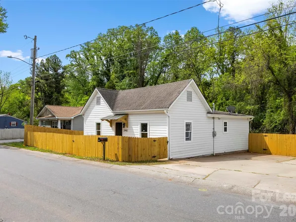 2942 Reid Ave, Charlotte, NC 28208