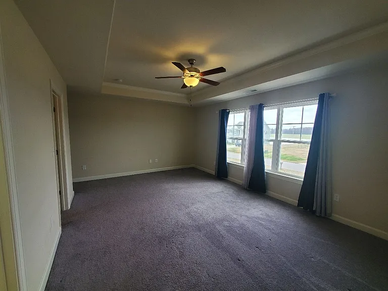 102 Stedman Ln W — Photo 10