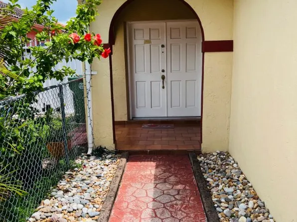 7250 W 30th Ave, Hialeah, FL 33018