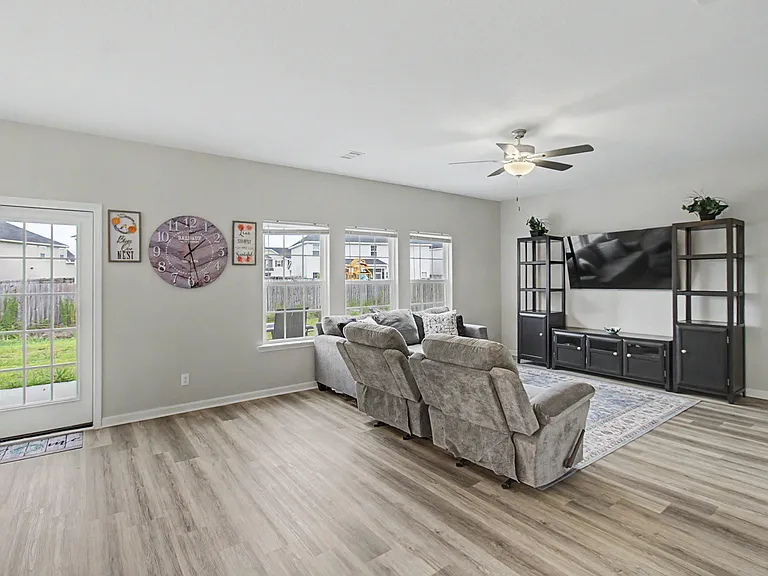 14 Herty Ln — Photo 6