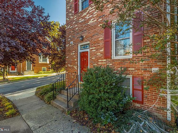 2nd image of 3800 Brighton Ct