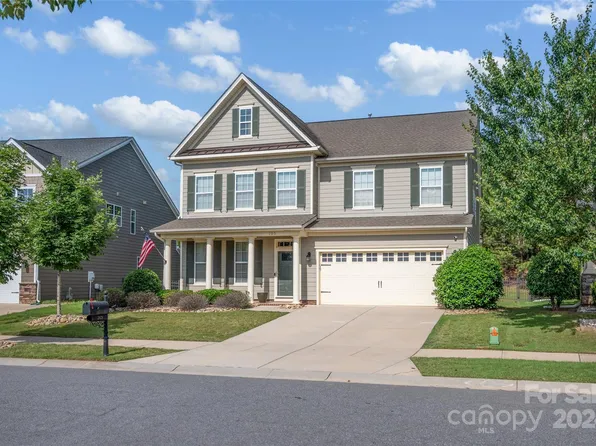 205 Blossom Ridge Dr, Mooresville, NC 28117