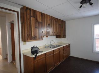 672 W 4th Ave, Oshkosh, WI 54902