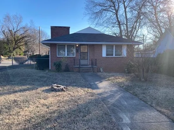 1010 Nashville Ave, Sheffield, AL 35660