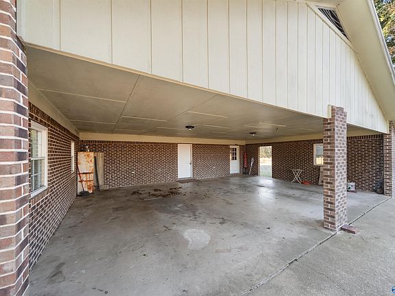 5th image of 2598 Troy Rd