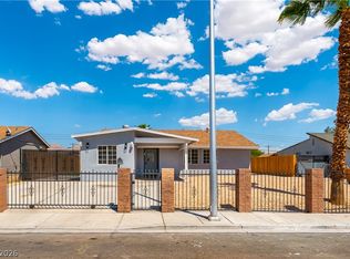 34 Del Amo Dr, Las Vegas, NV 89110