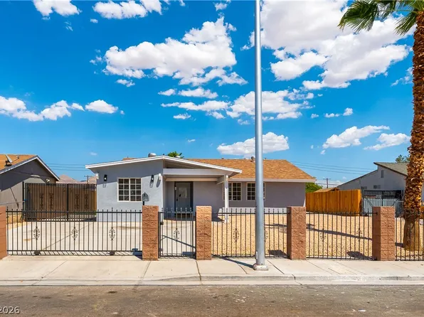 34 Del Amo Dr, Las Vegas, NV 89110