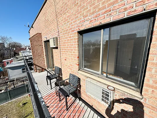 Rented by Garfield Realty  | media 27