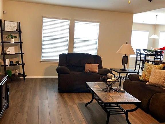 2nd image of 9303 Cricket Dr