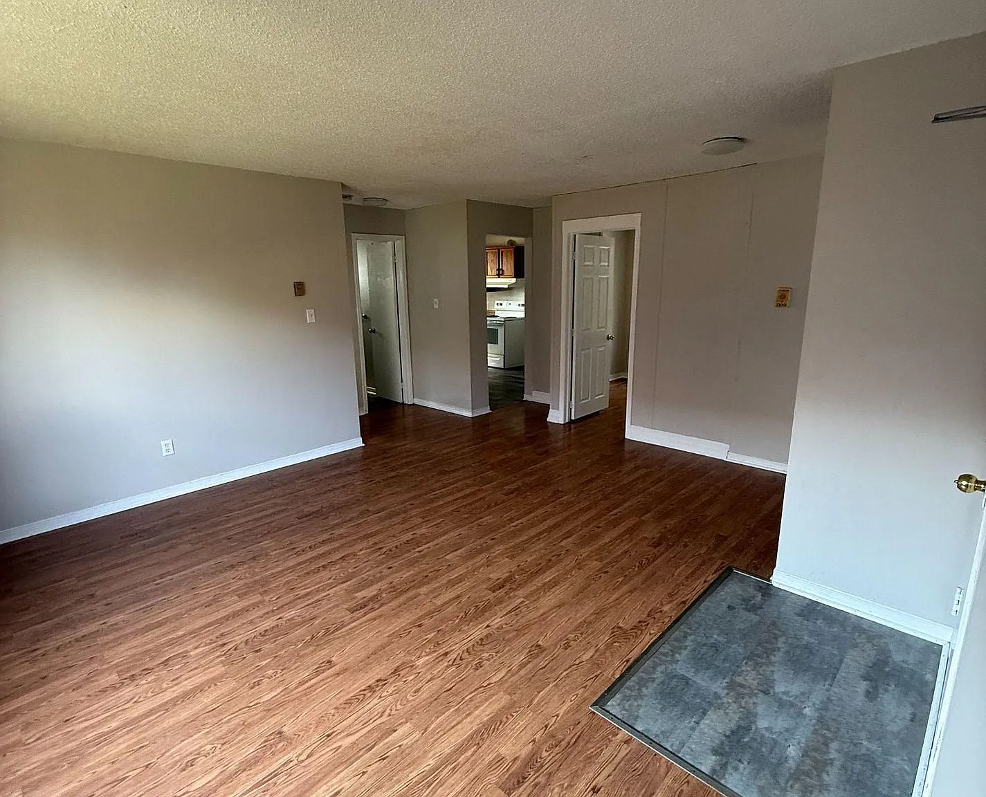 2 bed, $1,800 — Photo 2