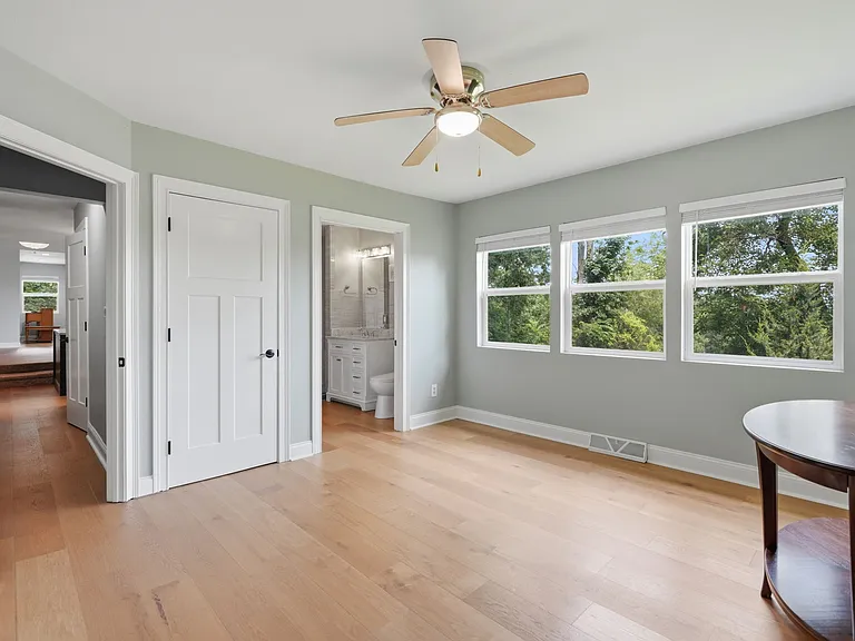 1147 Fenno Dr — Photo 19