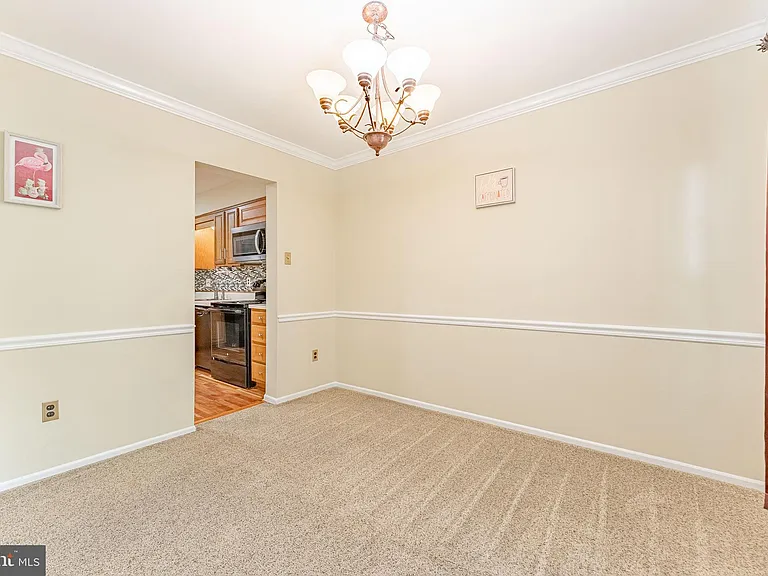 11 Chateau Cir — Photo 18