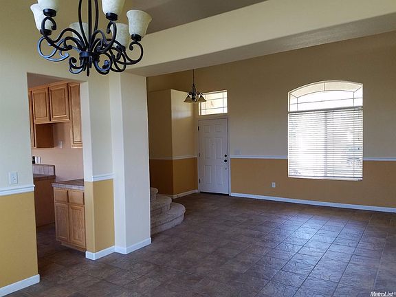 4th image of 145 Melton Way