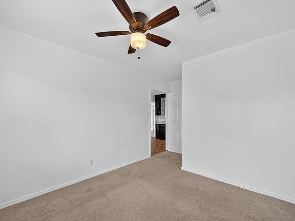 3rd image of 9858 Sageaspen Ln