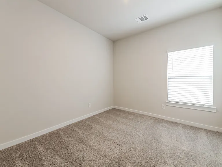 2213 Trailside Dr — Photo 16