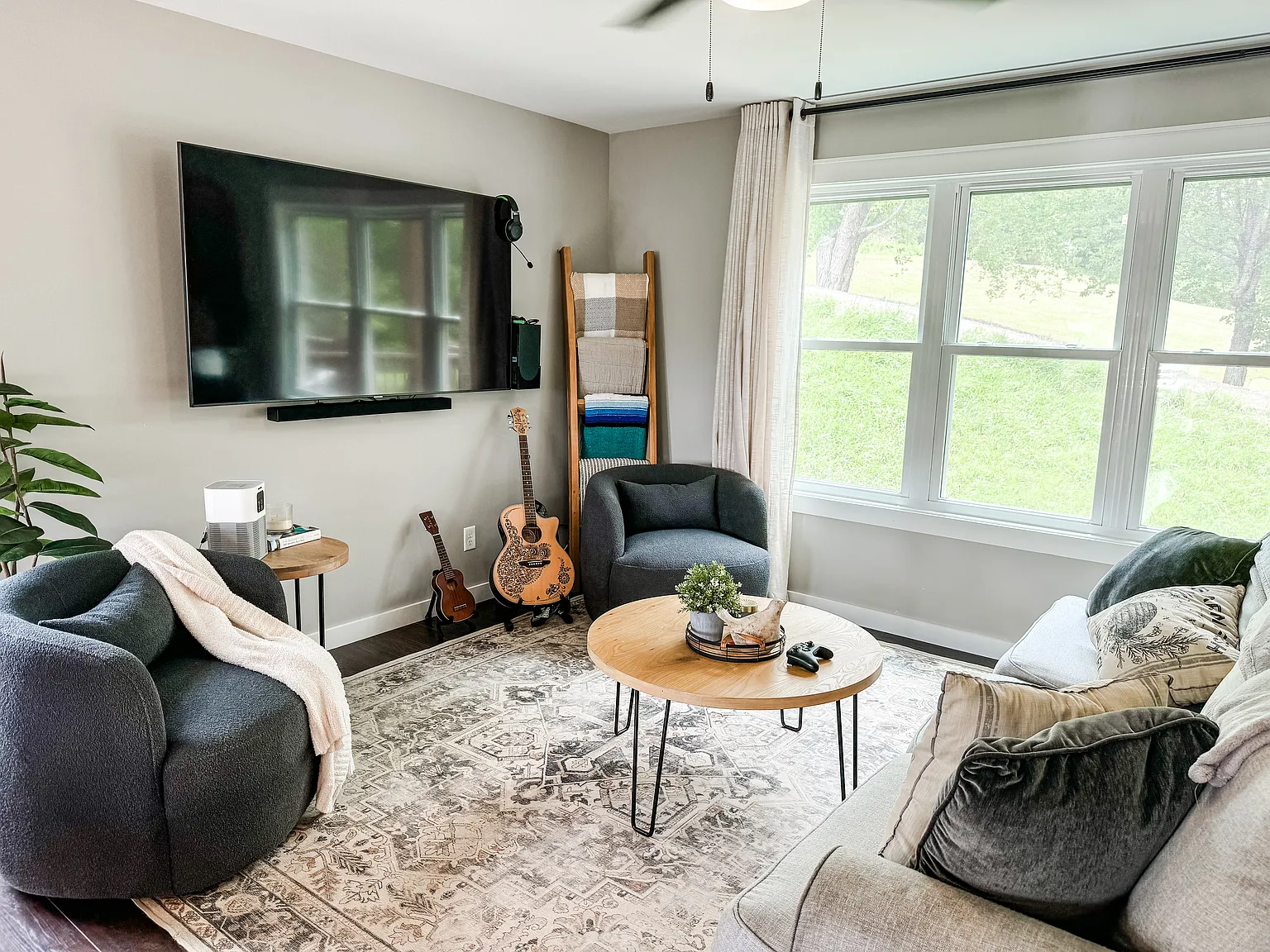 3 bed, 1416 sqft, $3,250 — Photo 3
