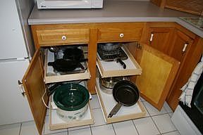 Pull out drawers in lower cabinets