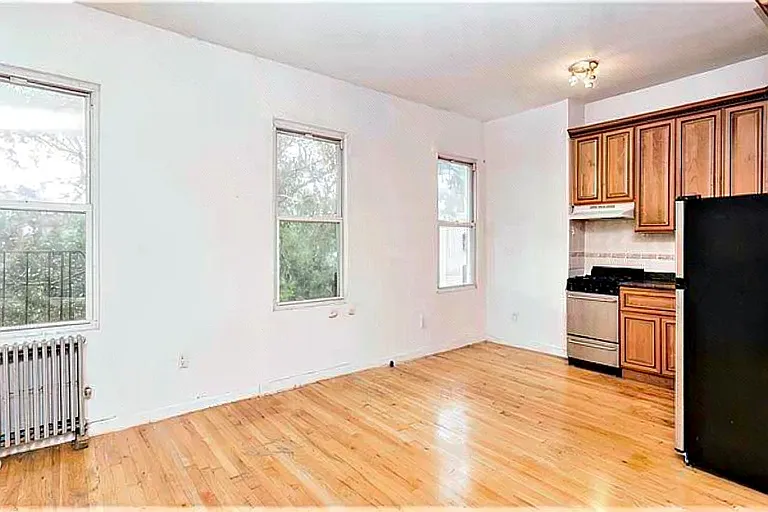 23 Locust St #3 — Photo 2