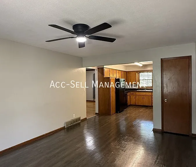 1855 Prairie Pkwy SW #B — Photo 4