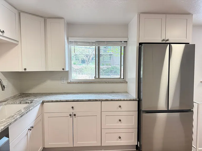 1505 Linden Ave — Photo 8