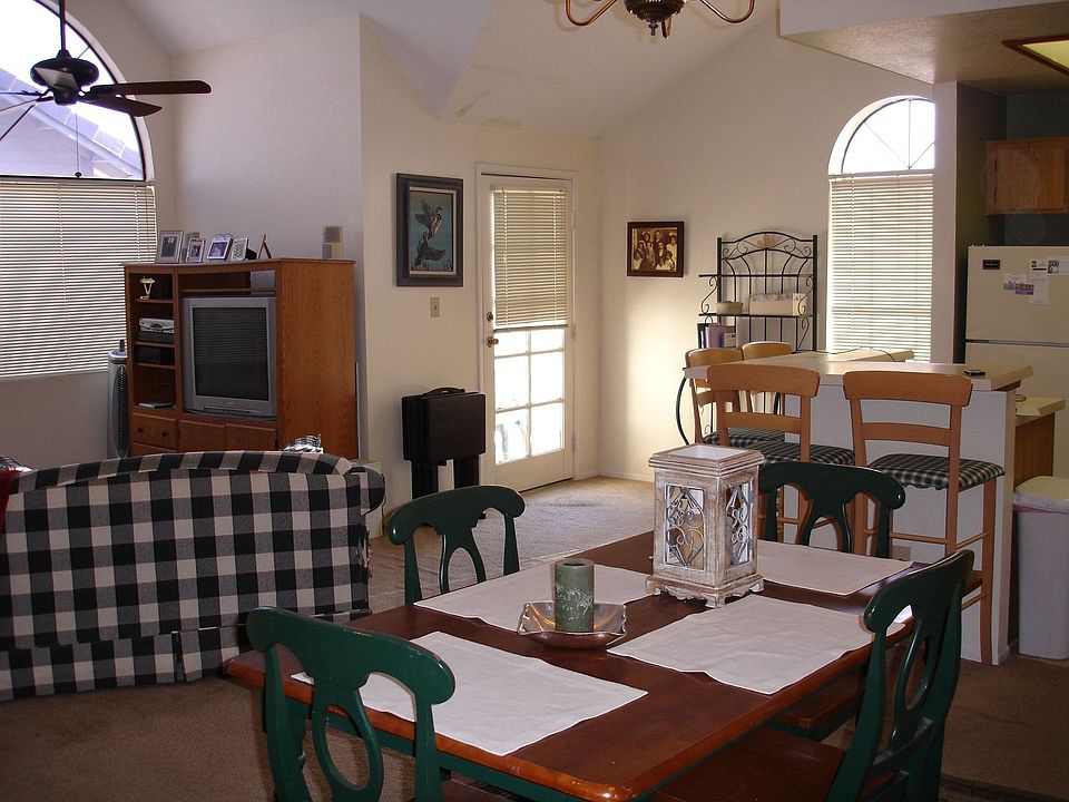 2nd image of 20 S Buena Vista Ave Unit 205