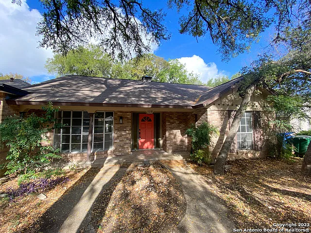 11039 Whisper Valley St — Photo 2
