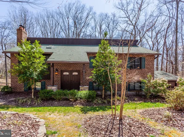 6111 Occoquan Forest Dr, Manassas, VA 20112