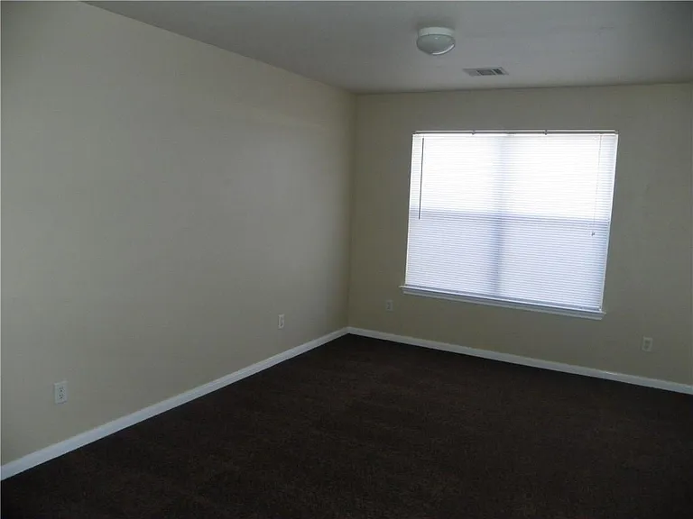 203 Marvin Cv — Photo 10