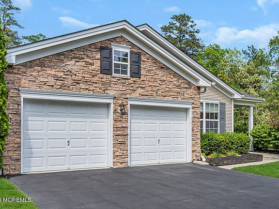 3rd image of 317 Southmoor Drive