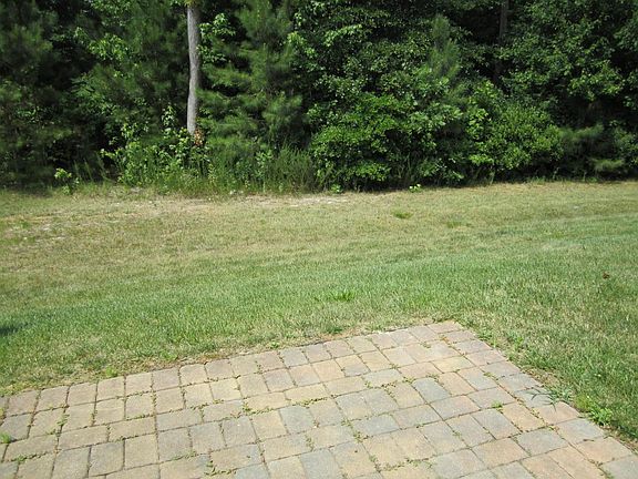 3rd image of 36401 Ridgeshore Ln