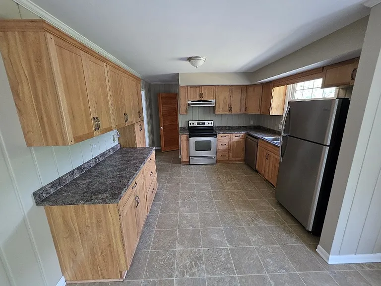126 Jacksonian Dr — Photo 3