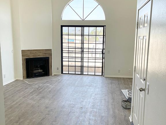 4th image of 1417 S Crest Dr #204