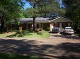 626 Tifton Dr, Jackson, MS 39212