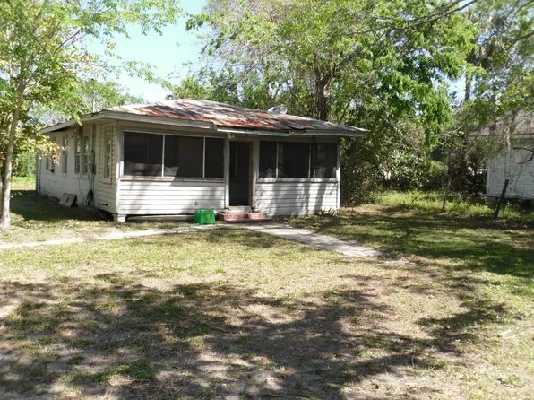 1319 Enterprise Ave, New Smyrna Beach, FL 32168