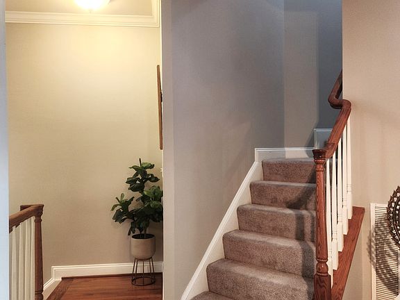 2nd image of 7203 Phelps Hill Ct