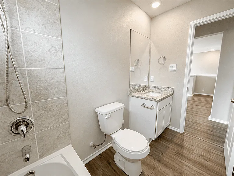 13855 Guffey Cir — Photo 10