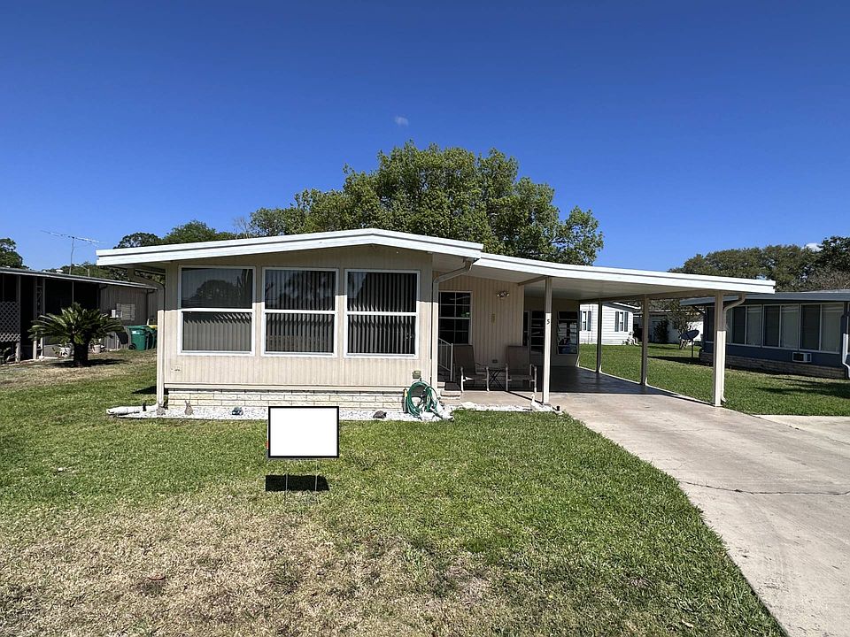 1st image of 5 Emerald Dr