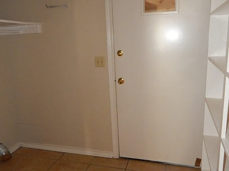 808 Corey Dr — Photo 21