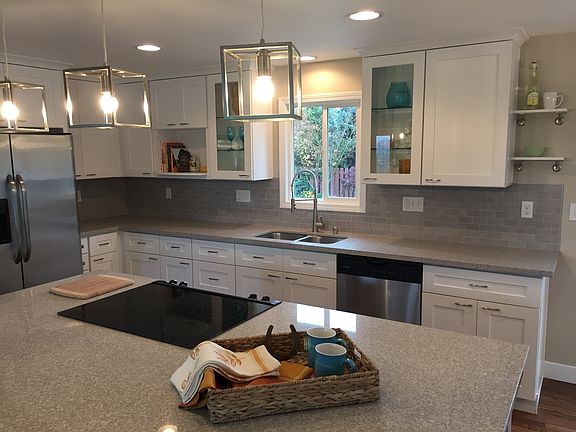 3rd image of 630 Avenue B