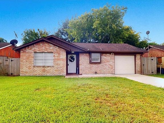 4th image of 16918 Blairwood Dr