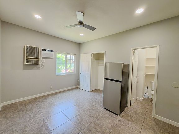 5th image of 921 Sartori Ave APT F